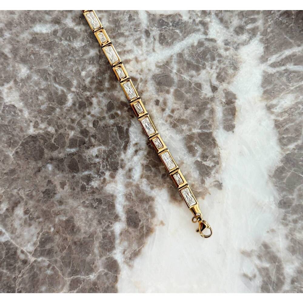 NEW CHANSUTTPEARLS women's luda bracelet in gold